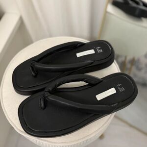 Balenciaga Women's Black Flip-Flop Sandals
